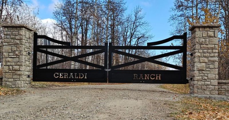 Custom Gates | Calgary Alberta Automatic Gates | Command Gate