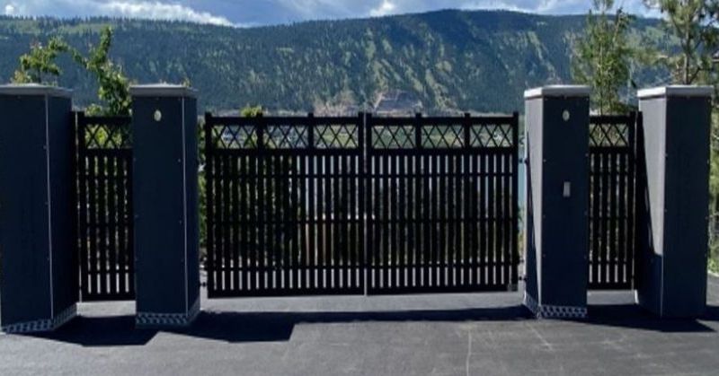Custom Gates | Calgary Alberta Automatic Gates | Command Gate